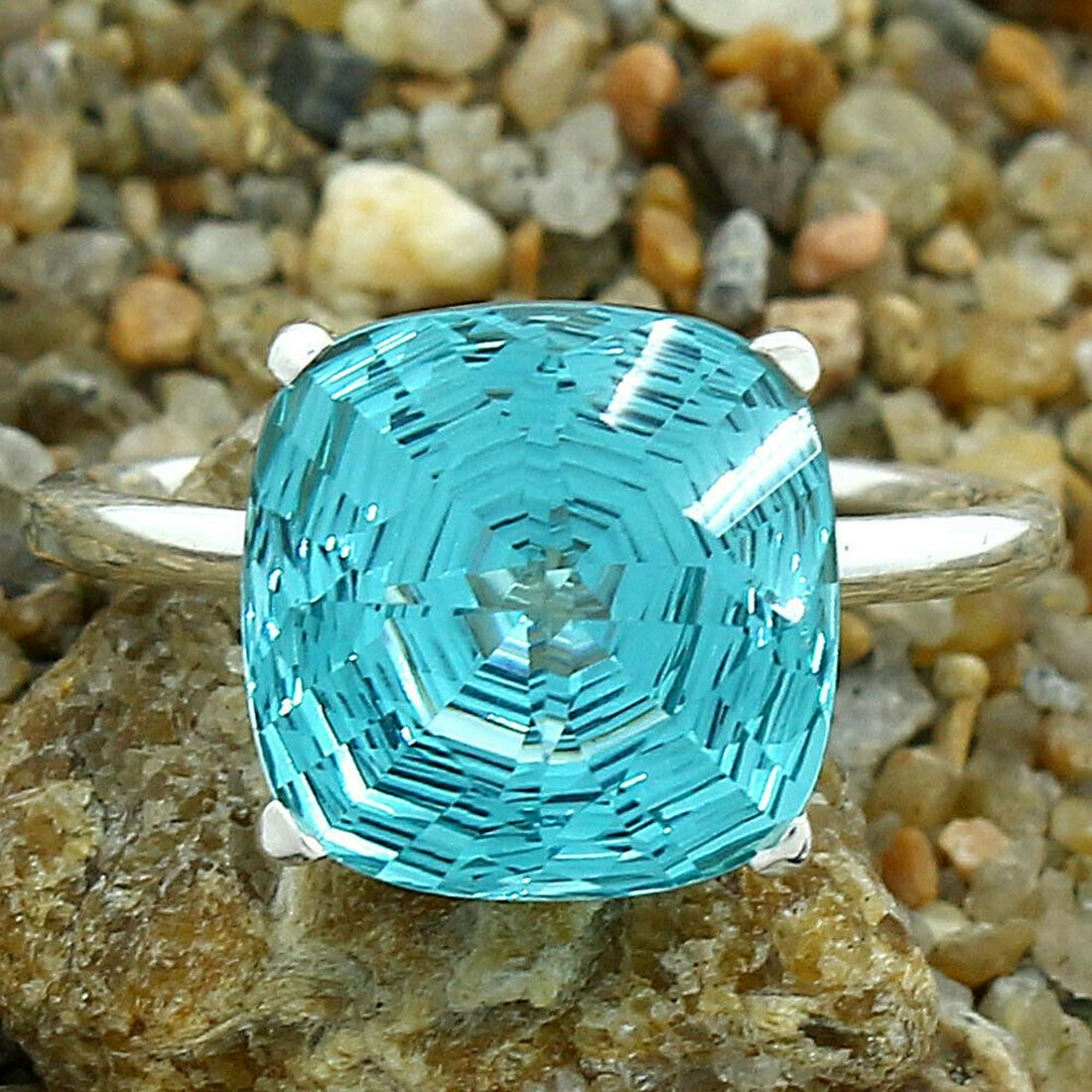 GORGEOUS 7 CT PARAIBA TOURMALINE RING (1 of 3)