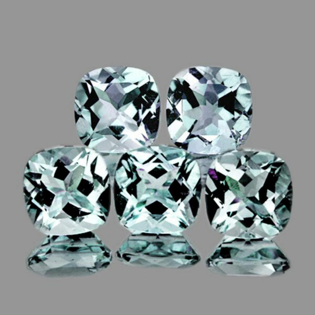 NATURAL SKY BLUE AQUAMARINE [FLAWLESS-VVS]: Natural AquamarineSIZE ( L x W x D ) : 4.00 mmCOLOR : Sky BlueSHAPE : CushionQUANTITY : 5 pieces LUSTER : ExcellentCLARITY : IF-VVSHARDNESS : 8ORIGIN : Santa Maria de Itabira TREATMENT : 100% Natural,