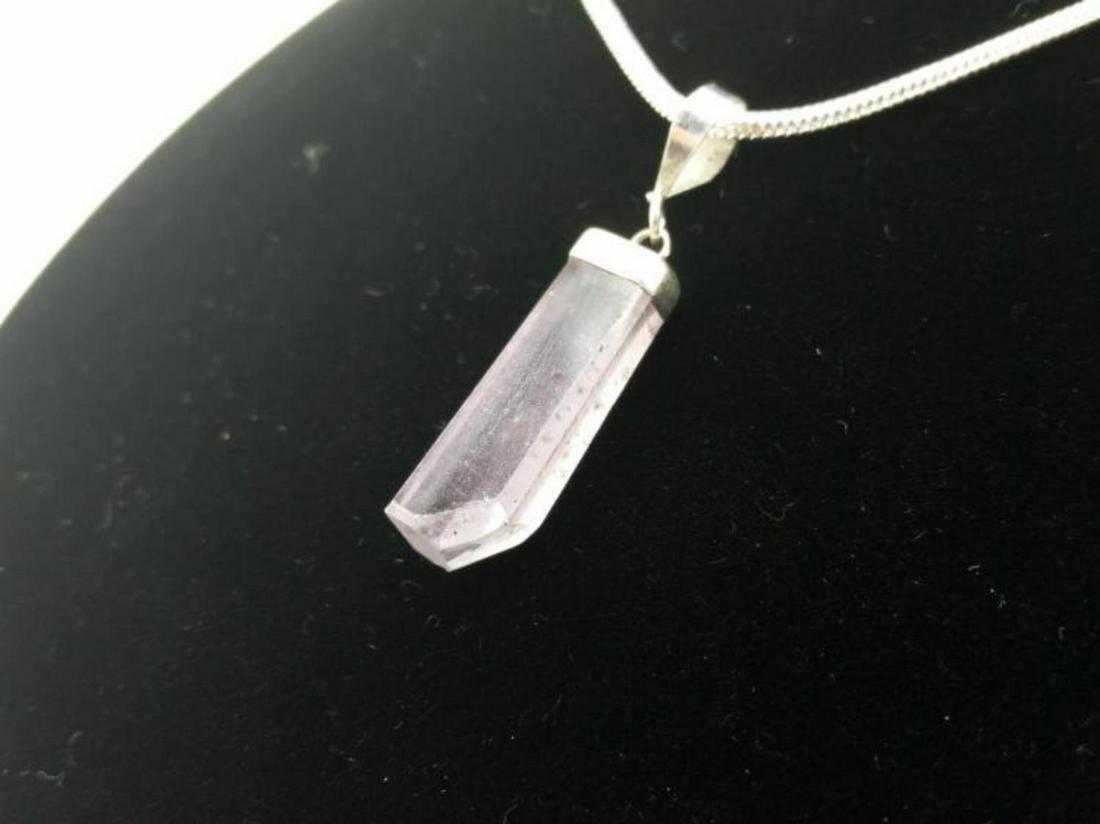 BEAUTIFUL 32 CT 6 POINT KUNZITE PENDANT. (1 of 2)
