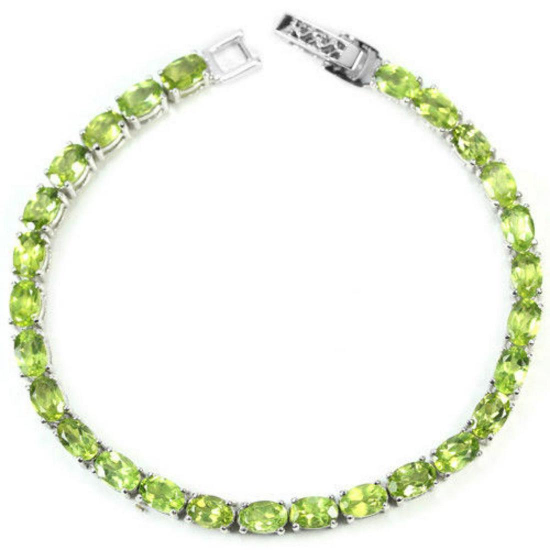 NATURAL APPLE GREEN PERIDOT Bracelet (1 of 3)