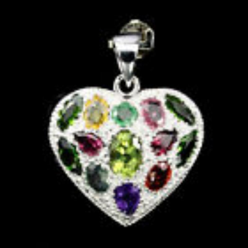 Natural  7x5mm Peridot Emerald Garnet Heart Pendant (1 of 1)