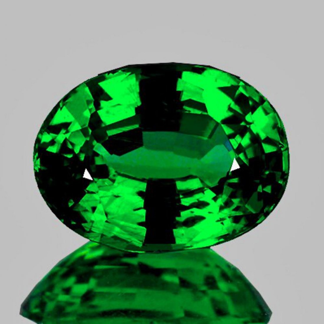 Natural Emerald Green Tsavorite Garnet (1 of 1)
