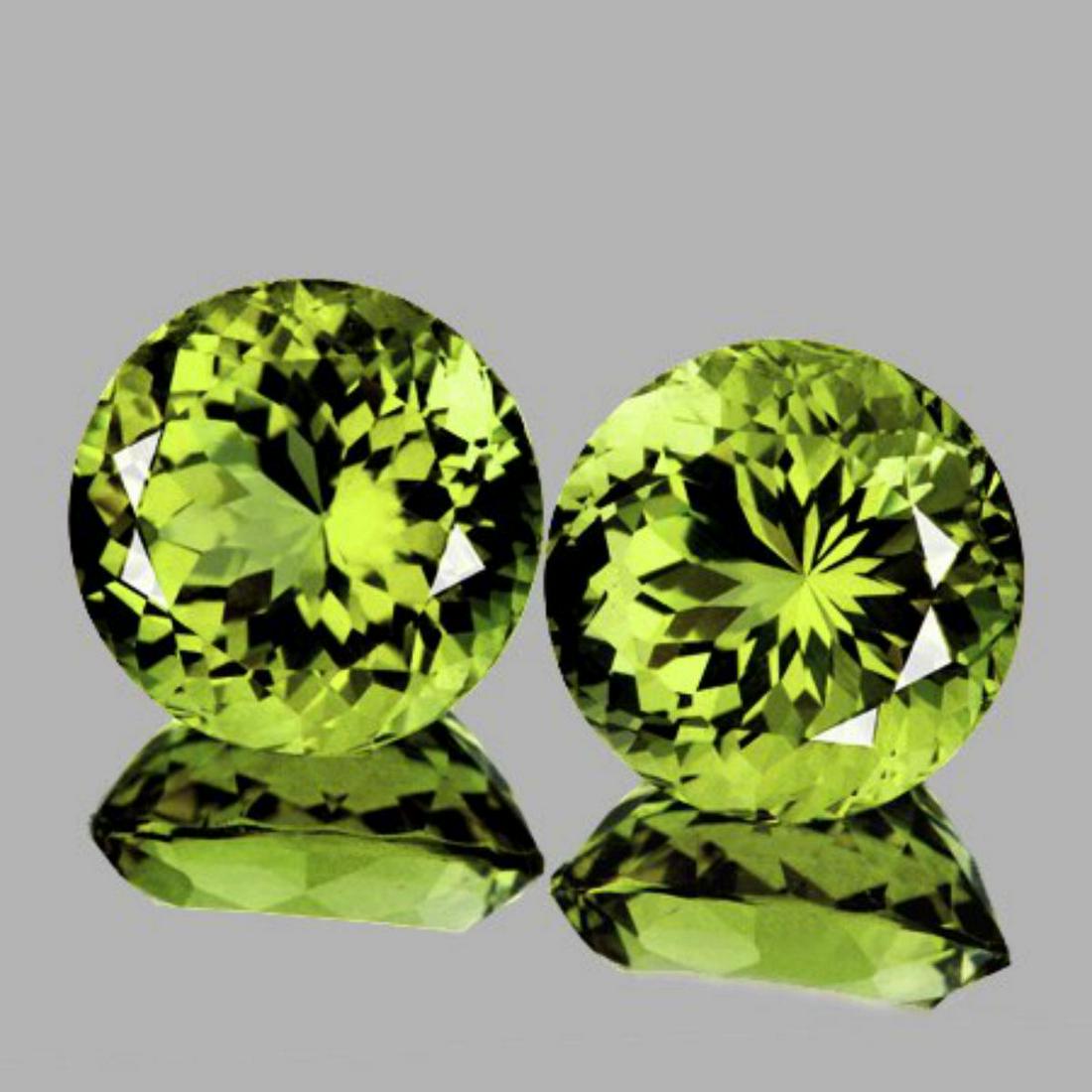 NATURAL AAA Green Yellow Mali Garnet Pair - FL: Natural Mali Garnet; SHAPE : Round (Brilliant Cut) SIZE ( L x W x D ) : 4.70 mm; QUANTITY : 2 pieces (Perfctly Matched Pair) COLOR : Green Yellow AAA Color; CLARITY : Flawless-VVS AAA Grade; ORIGIN : 
