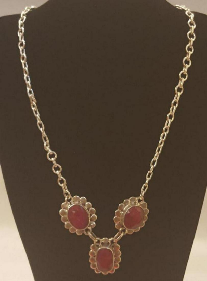 GORGEOUS 23.5 CT RUBY NECKLACE (1 of 5)