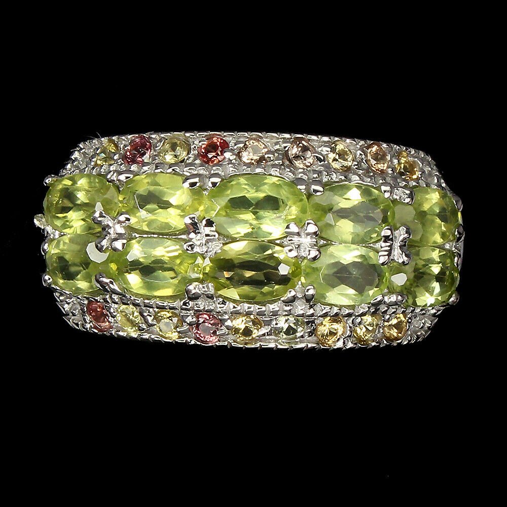 Natural  Peridot & Sapphire Ring (1 of 2)