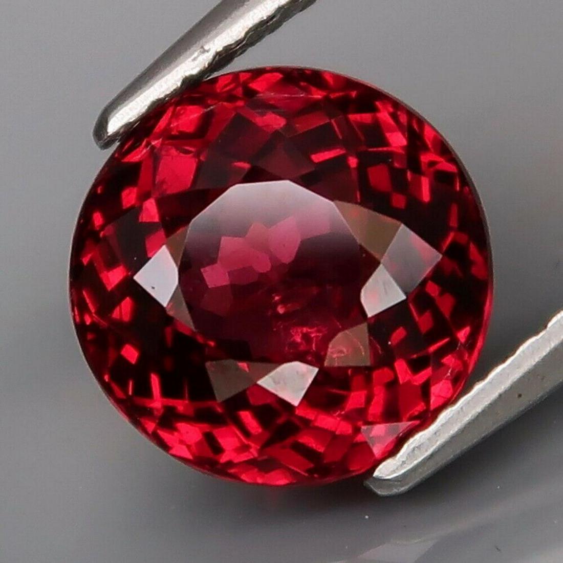 Natural Cherry Red Rhodolite Garnet 3.80 Cts- Untreated: Rhodolite Garnet SHAPE Round WEIGHT 3.80 Ct.SIZE 8 X 8 X 5.5 mm; QUANTITY 1 Piece; COLOR Cherry Red; CLARITY - Clean; ; ORIGIN Africa; TREATMENT None; HARDNESS 7-7.5