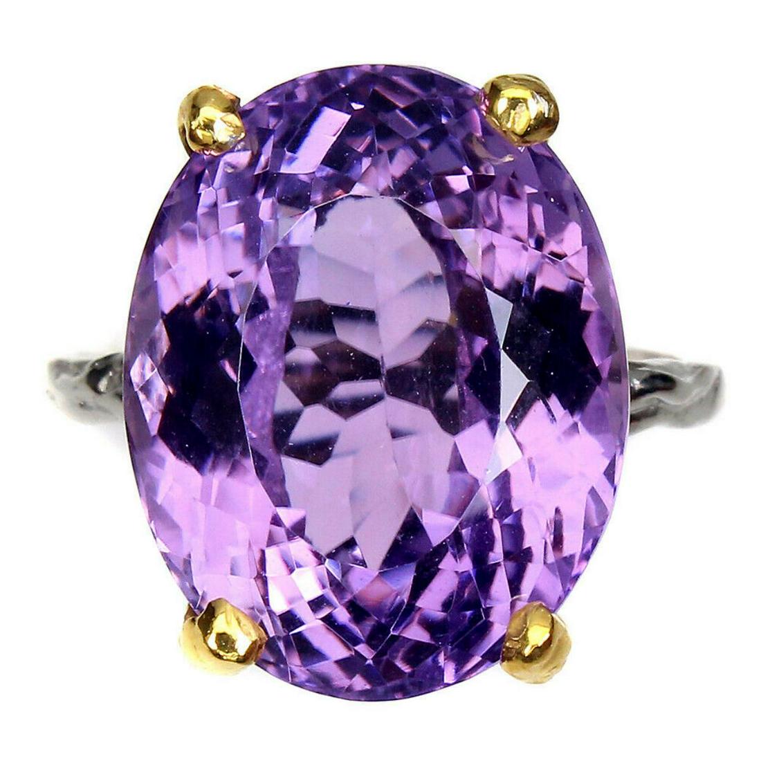 Natural Unheated Oval Purple Amethyst 18 Cts Ring (1 of 2)
