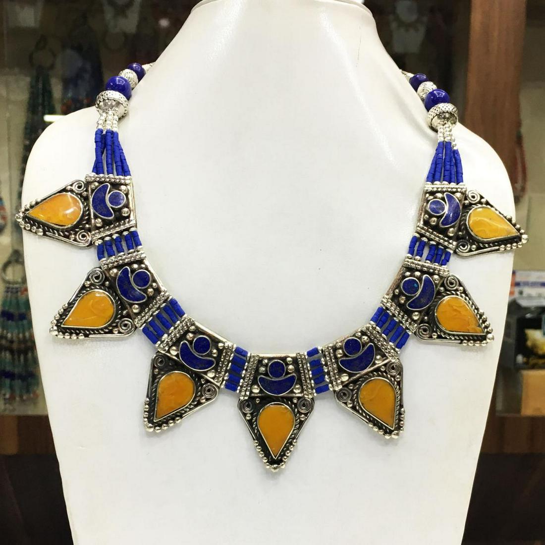 Tibet Natural Stone Tribal Queen Royal Necklace: Tibet Natural Stone Hand Made Lapiz Lazuli Necklace.......This elegant large Necklace was handcrafted in Tibet, the home of exquisite jewelry craftsmanship. It was skillfully made with large natural l