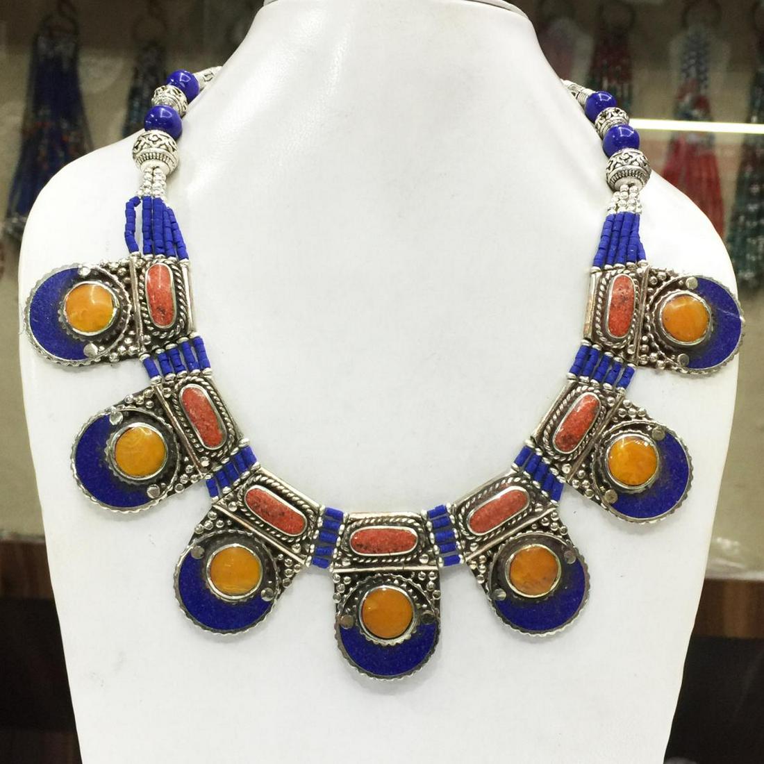 Tibet Natural Stone Tribal Queen Royal Necklace: Tibet Natural Stone Hand Made coral & Lapiz Lazuli Necklace.......This elegant large Necklace was handcrafted in Tibet, the home of exquisite jewelry craftsmanship. It was skillfully made with large n