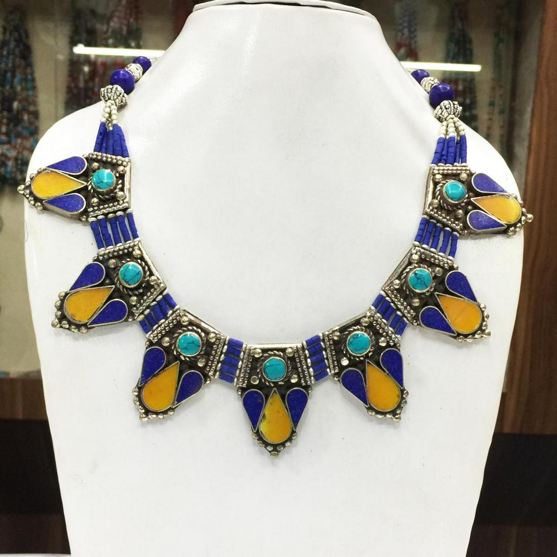 Tibet Natural Stone Tribal Queen Royal Necklace: Natural Stone Hand Made Turquoise & Lapiz Lazuli Necklace.......This elegant large Necklace was handcrafted in Tibet, the home of exquisite jewelry craftsmanship. It was skillfully made with large nat