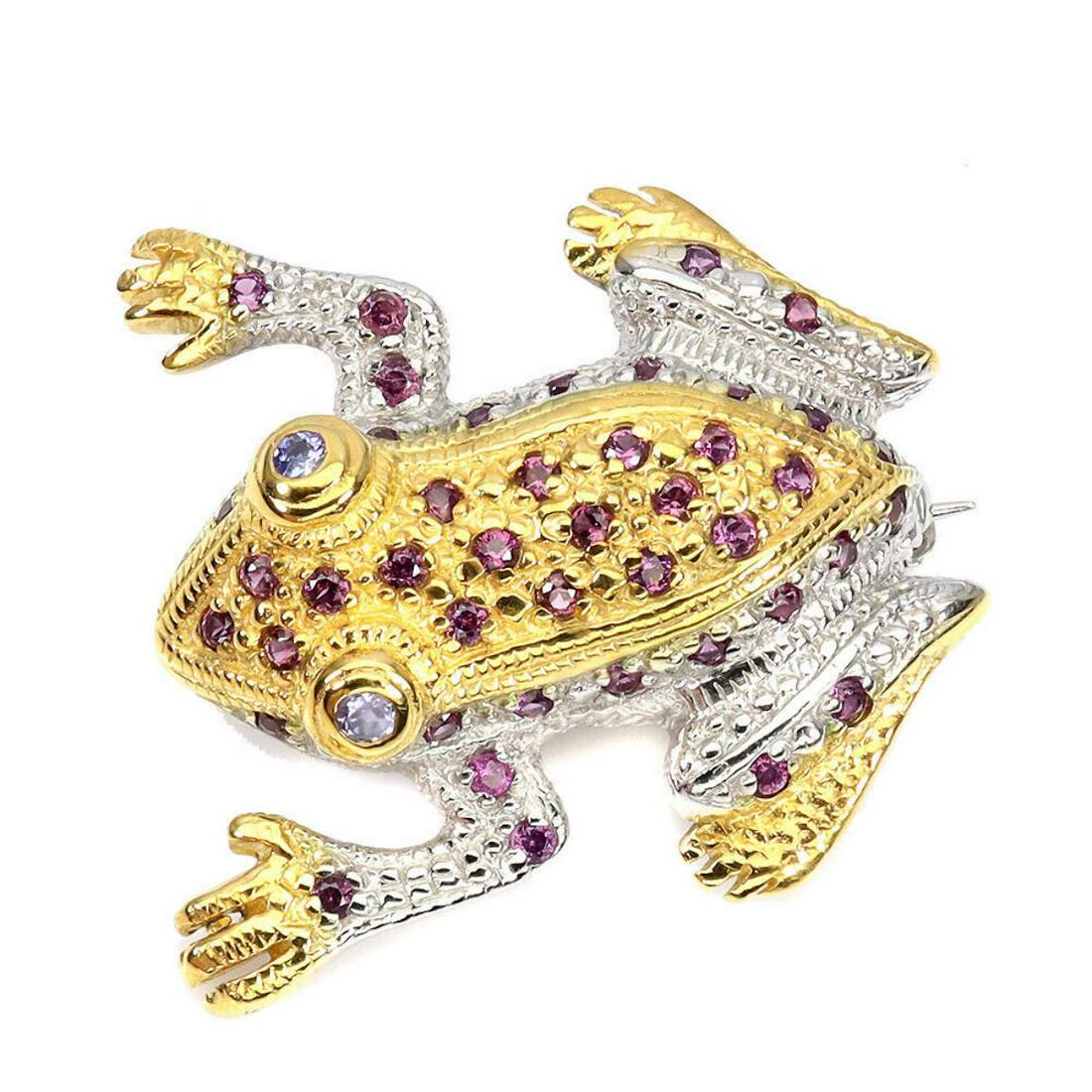 Natural  Rhodolite Garnet Frog Brooch (1 of 1)