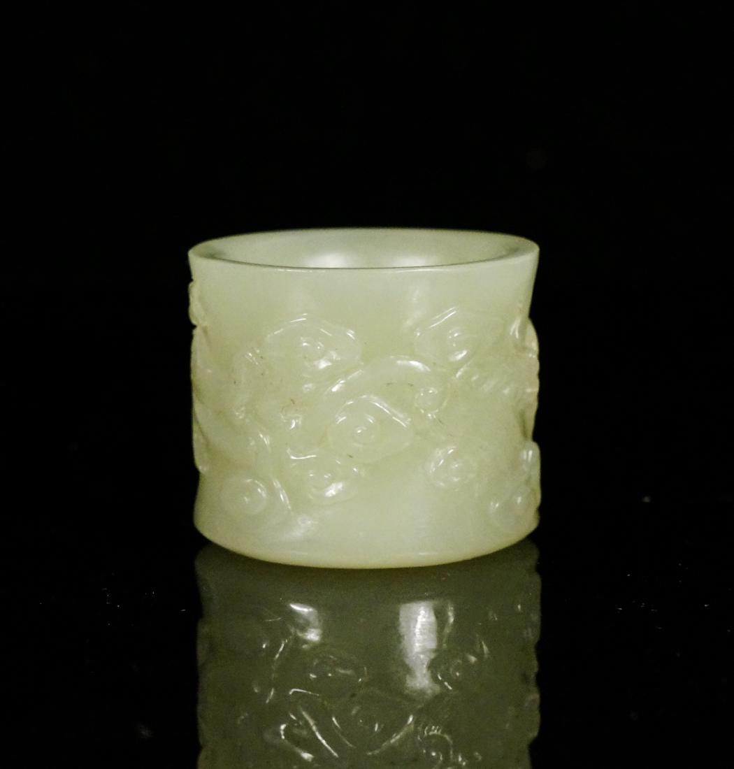 CHINESE REPUBLIC PERIOD YELLOW JADE THUMB RING (1 of 7)