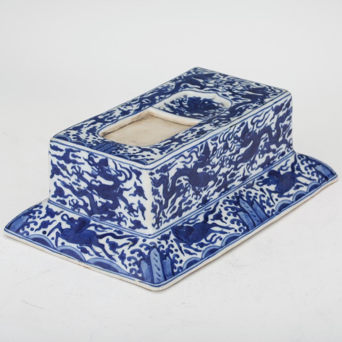 CHINESE BLUE AND WHITE PORCELAIN INK PALETTE (1 of 10)