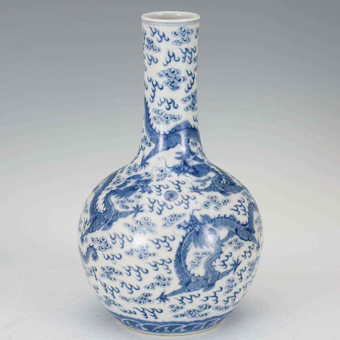 CHINESE BLUE AND WHITE DRAGON BOTTLE VASE (1 of 8)