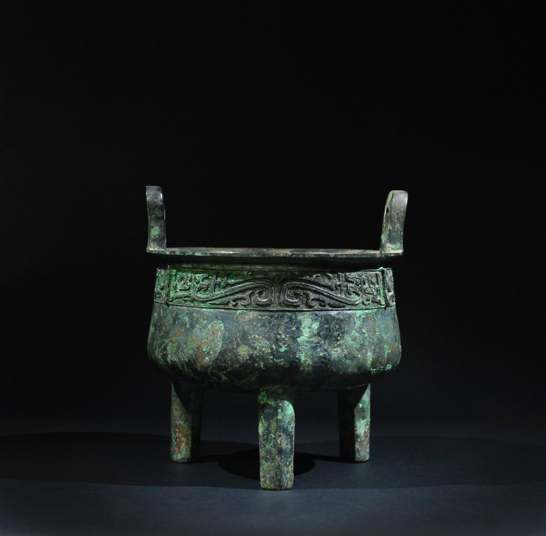 CHINESE ARCHAIC STYLE BRONZE CENSER (1 of 10)
