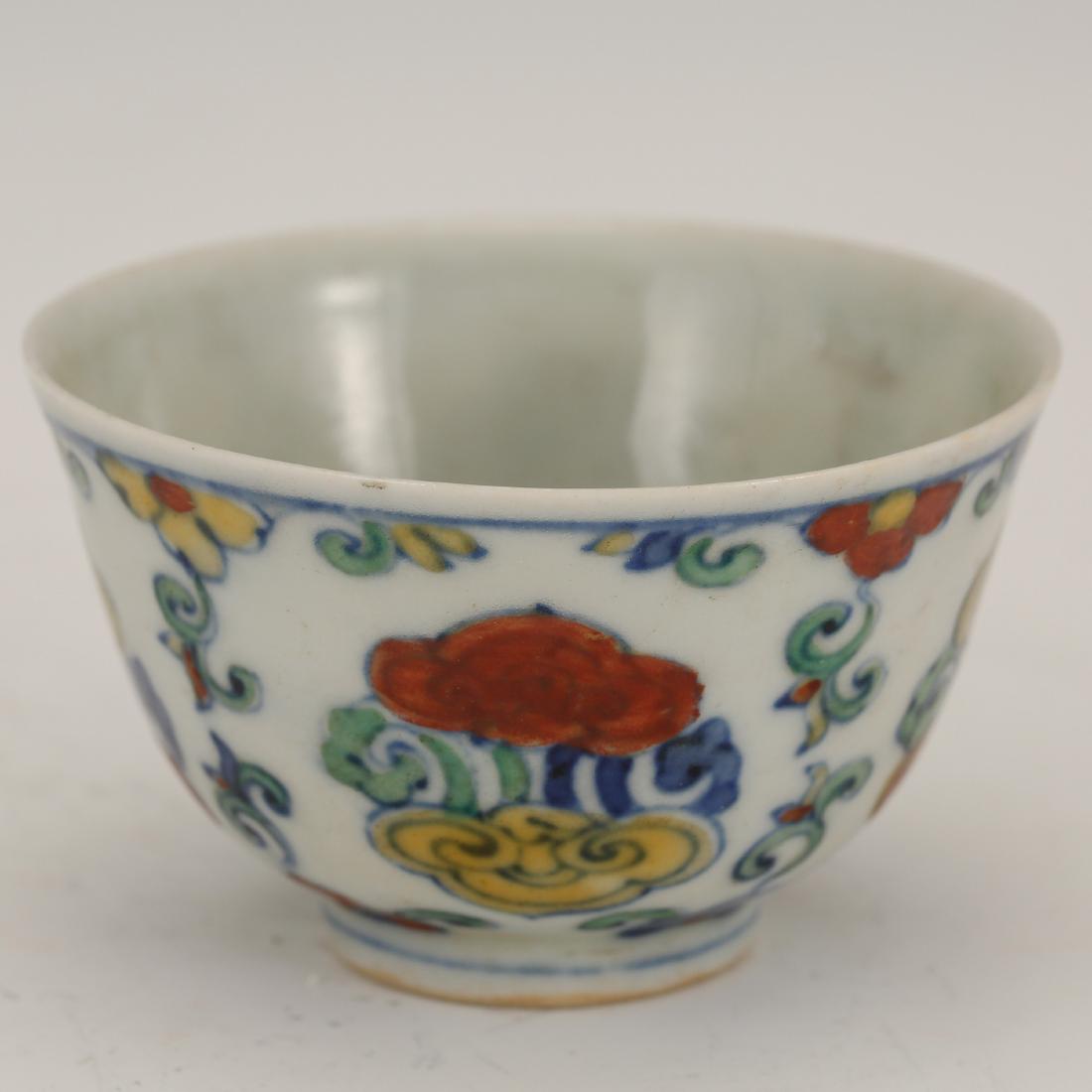 CHINESE WUCAI PORCELAIN CUP (1 of 5)