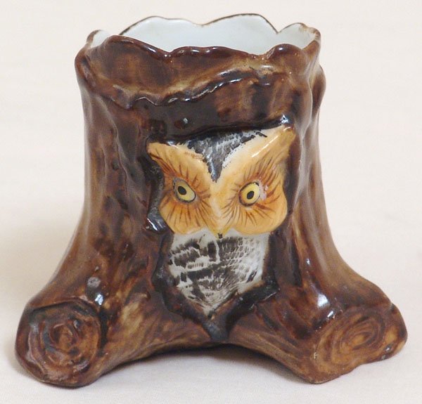 Vintage Owl in Tree Porcelain Toothpick Holder: This is a 1960s-70s mid-century brown glaze porcelain toothpick holder in the form of a tree stump with an owl perched inside. Impressed into the bottom are "6614" and a mark that we haven't been able