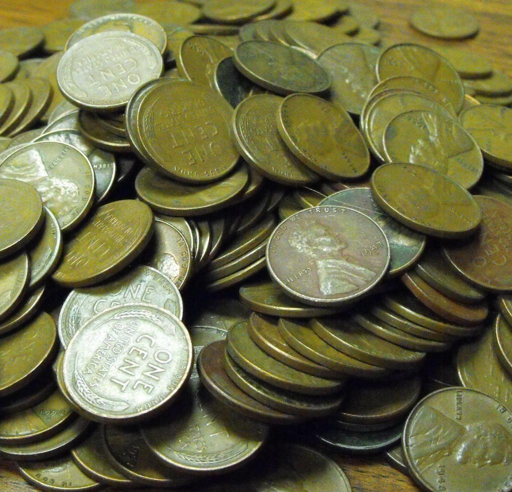 Lot of (500) Wheat Back Lincoln Cents (1 of 1)