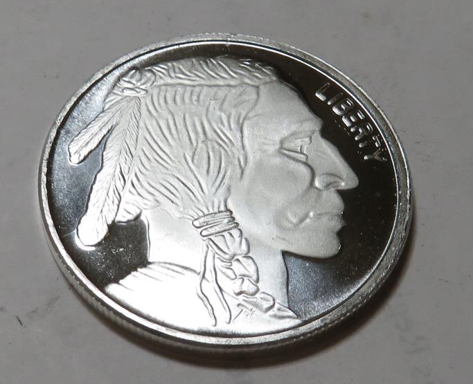 1 oz. Buffalo Design Silver Round (1 of 2)