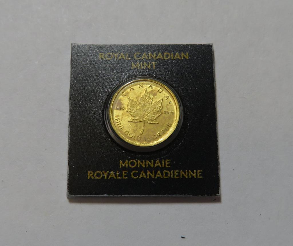 1 gram Canadian  Maple Leaf Gold Round (1 of 2)