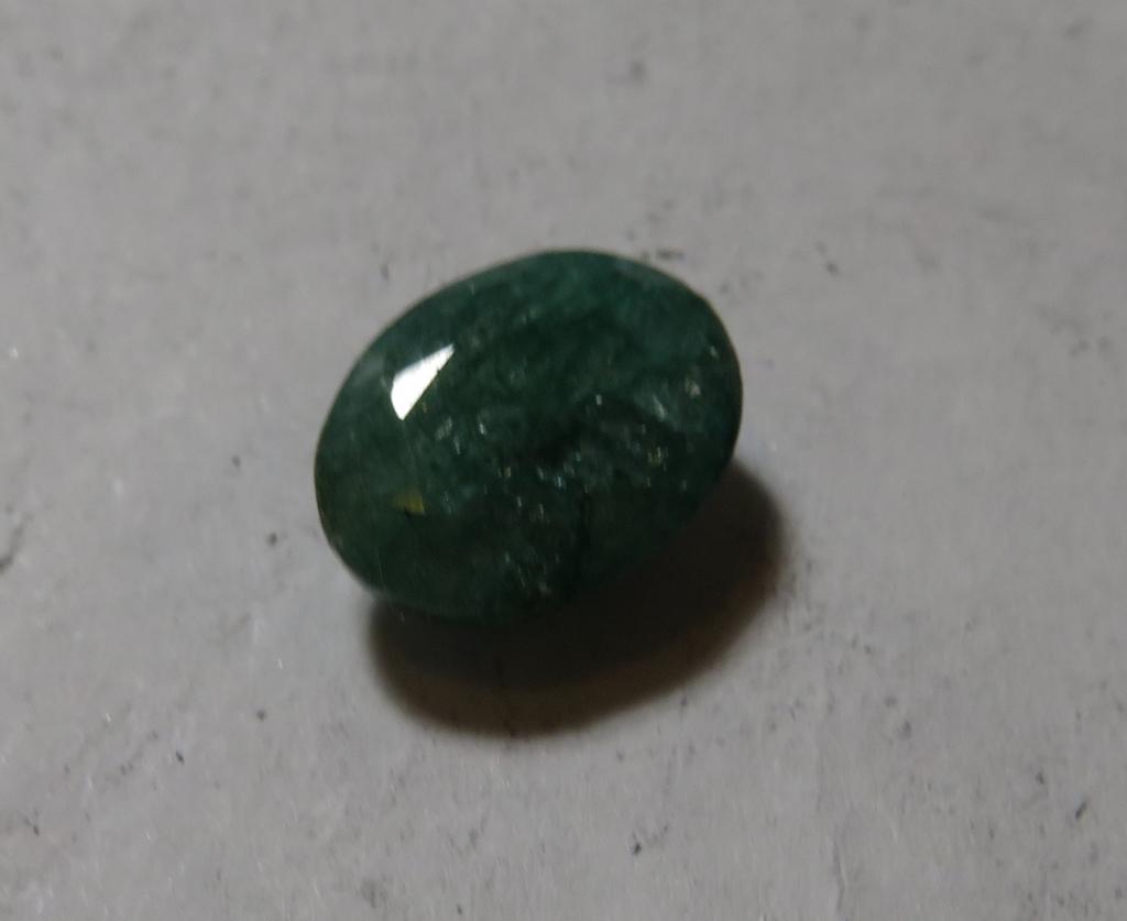 3 ct. Natural Emerald Green Beryl Gemstone: Item is the EXACT in the image - Bidder decides the value and grade by the bids placed. C Lot Vault goods -