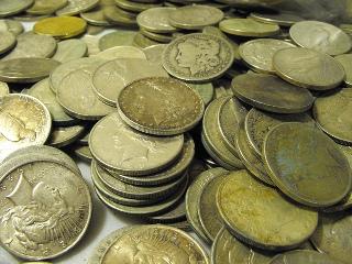 100 Pcs. Random Morgan / Peace Dollars (1 of 1)