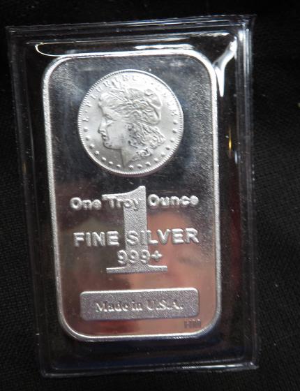 1 oz Morgan Design Silver Bar (1 of 2)