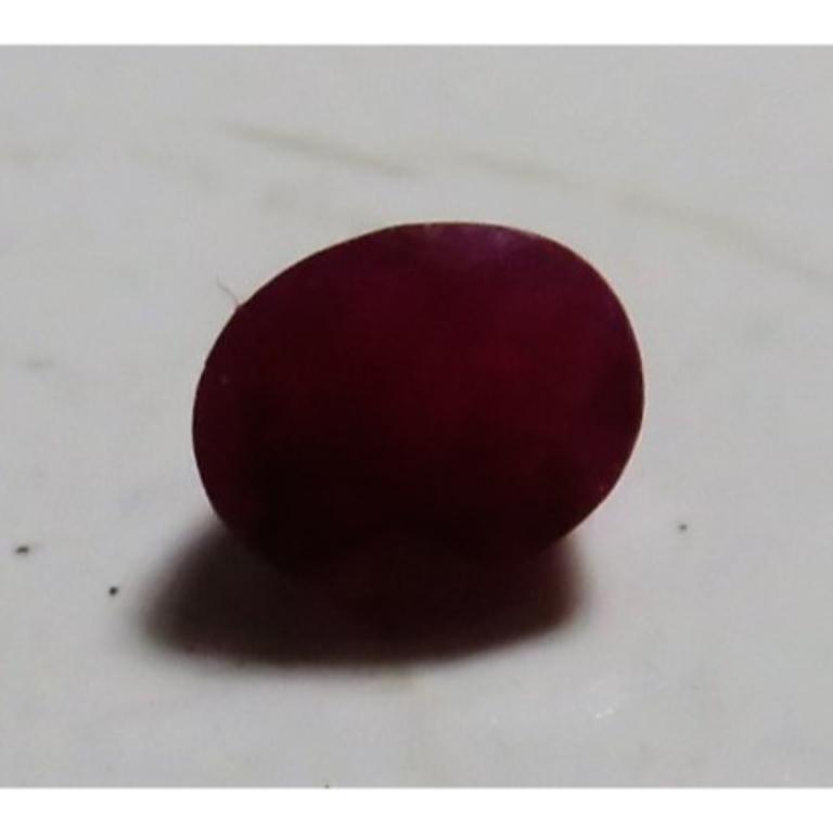 5 ct. Natural Ruby Gemstone - Corrundum (1 of 2)