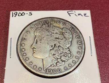 1900 S Fine Grade Morgan Dollar (1 of 2)