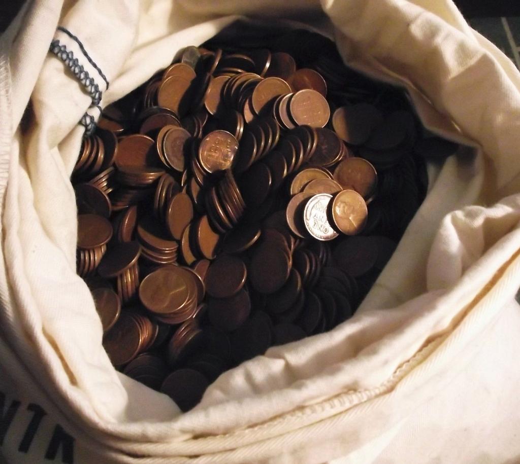 Bag of 5000 Wheat Cents - Mixed - (1 of 1)