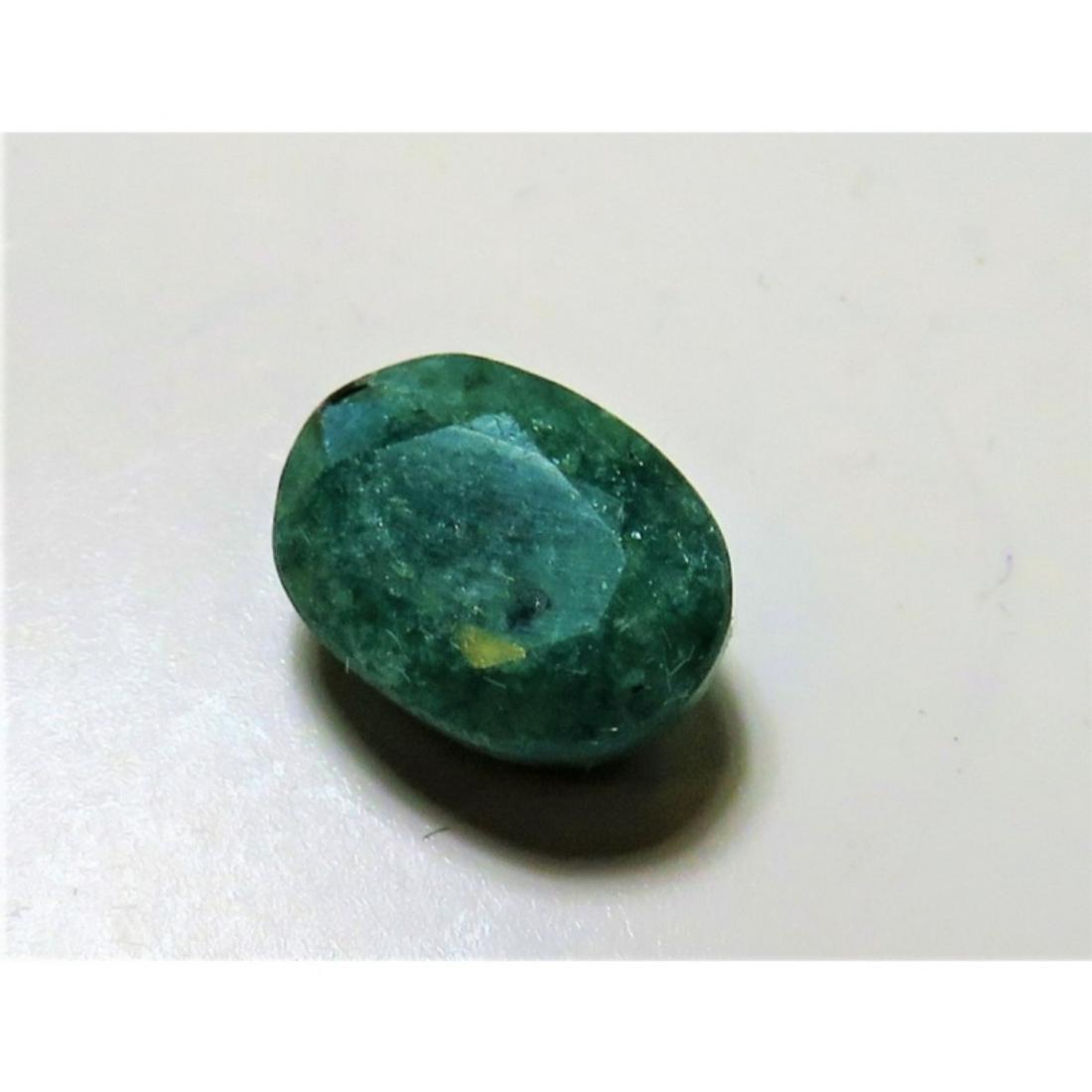 2.5 ct. Natural Emerald Gemstone (1 of 2)