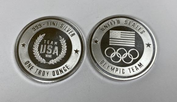 (2) 1 oz. Silver Olympic Design Rounds (1 of 1)