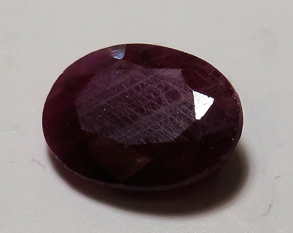 4.5 ct. Natural Ruby Gemstone (1 of 2)