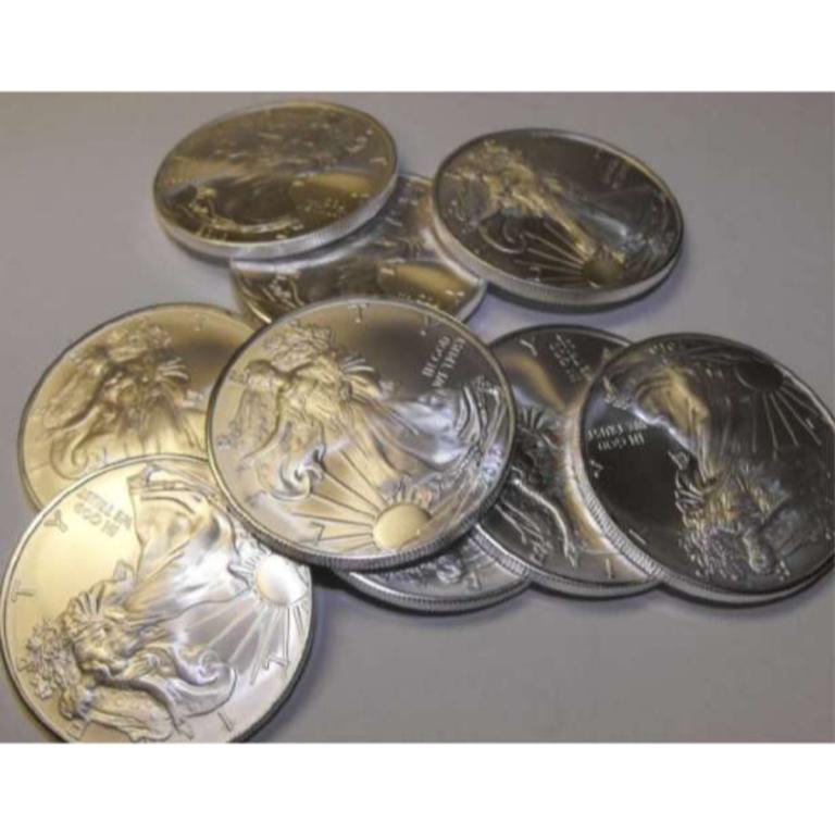 10 pcs. Random Date US Silver Eagles (1 of 1)