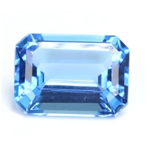 7.5 ct. Natural Rectangle Cut Blue Topaz Gemstone (1 of 1)