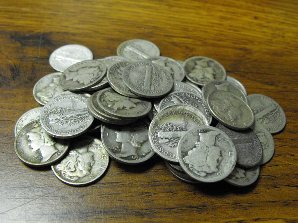 Lot of (50) Mercury Dimes from Photo (1 of 1)