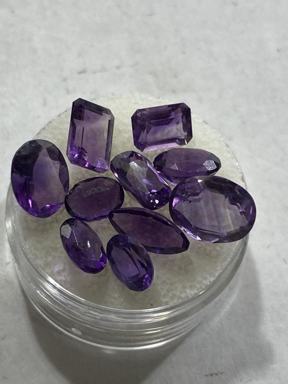 13.5 tcw. Natural Amethyst Gemstone Parcel (1 of 2)