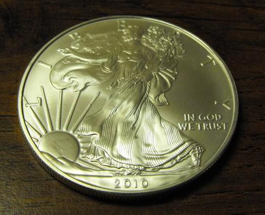 (1) Silver Eagle Bullion Coin - Random (1 of 1)