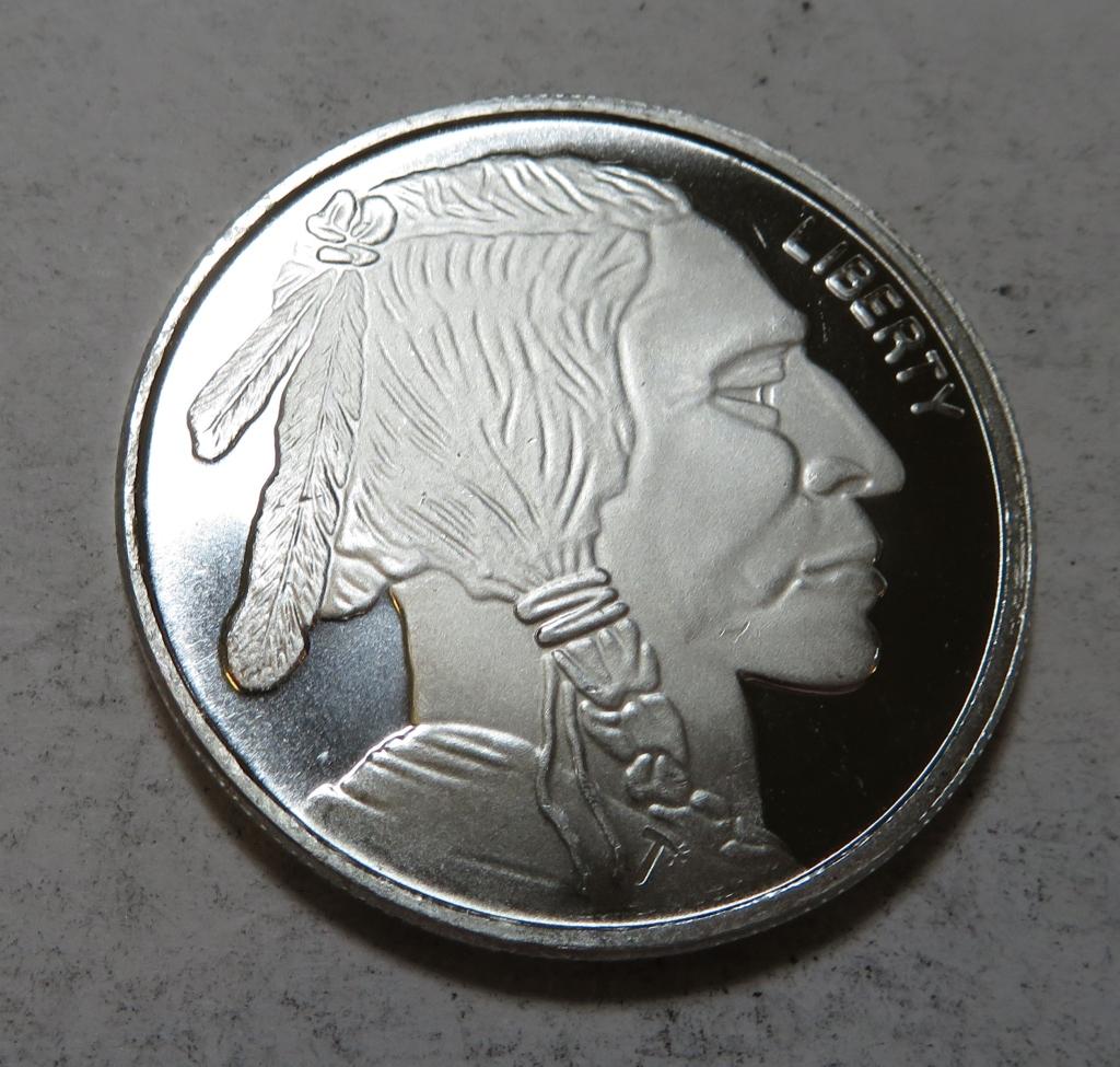 1 oz Buffalo Design Silver Round - .999 Pure (1 of 2)