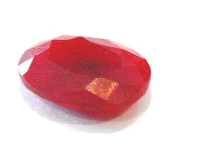 A 2 ct natural Ruby Gemstone (1 of 1)