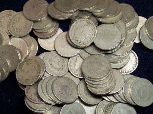 Lot of (100) V Nickels - Various RANDOM Dates (1 of 1)