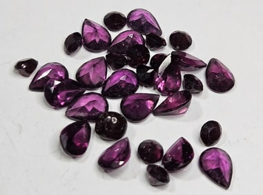 19.7 tcw. Natural Garnet Gem Parcel