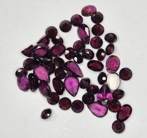 25 tcw. Natural African Garnet Gem Parcel Faceted