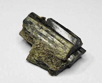 95 ct. Nautral Green Tourmaline Gem Grade Cluster