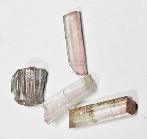 2.90 tcw. Rainbow Tourmaline Cyrstal Parcel