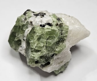 57.94 gram Chrome Diopside Specimen in Quartz