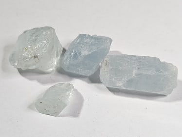 97.55 tcw. Gem Grade Aqua Marine Rough Parcel