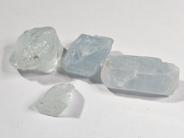 97.55 tcw. Gem Grade Aqua Marine Rough Parcel