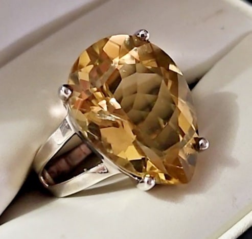 Sterling Silver Citrine Ring - 11 ct. Size 7 (1 of 4)