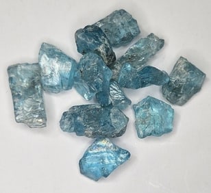 25 tcw. Gem Grade Saturated Aqua Marine Parcel